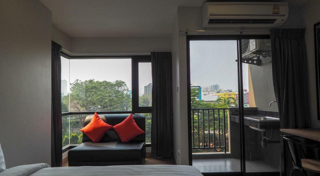 Casa Luxe Hotel And Resident Bangkok Exterior photo